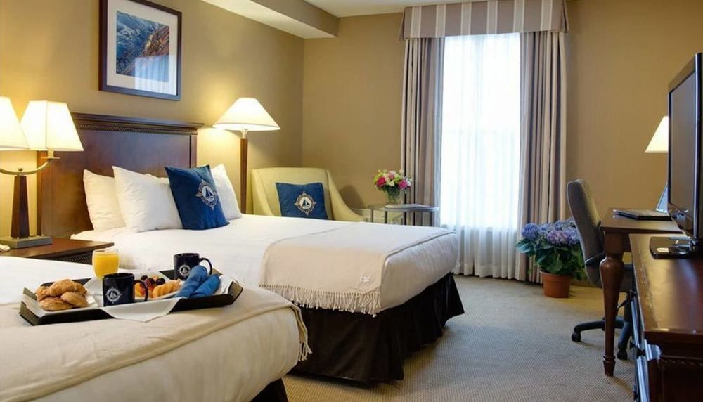 Hotel Waterfront & Salem